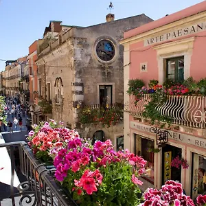 https://apartment-antonietta-in-the-heart-of-taormina.taorminaitalyhotels.com